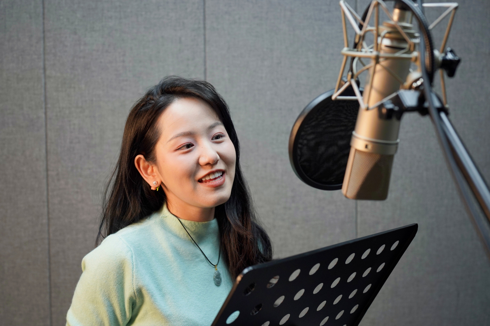 [Seoul] Recording Your Favorite KPOP Songs with Your Own Voice - Seoul PASS